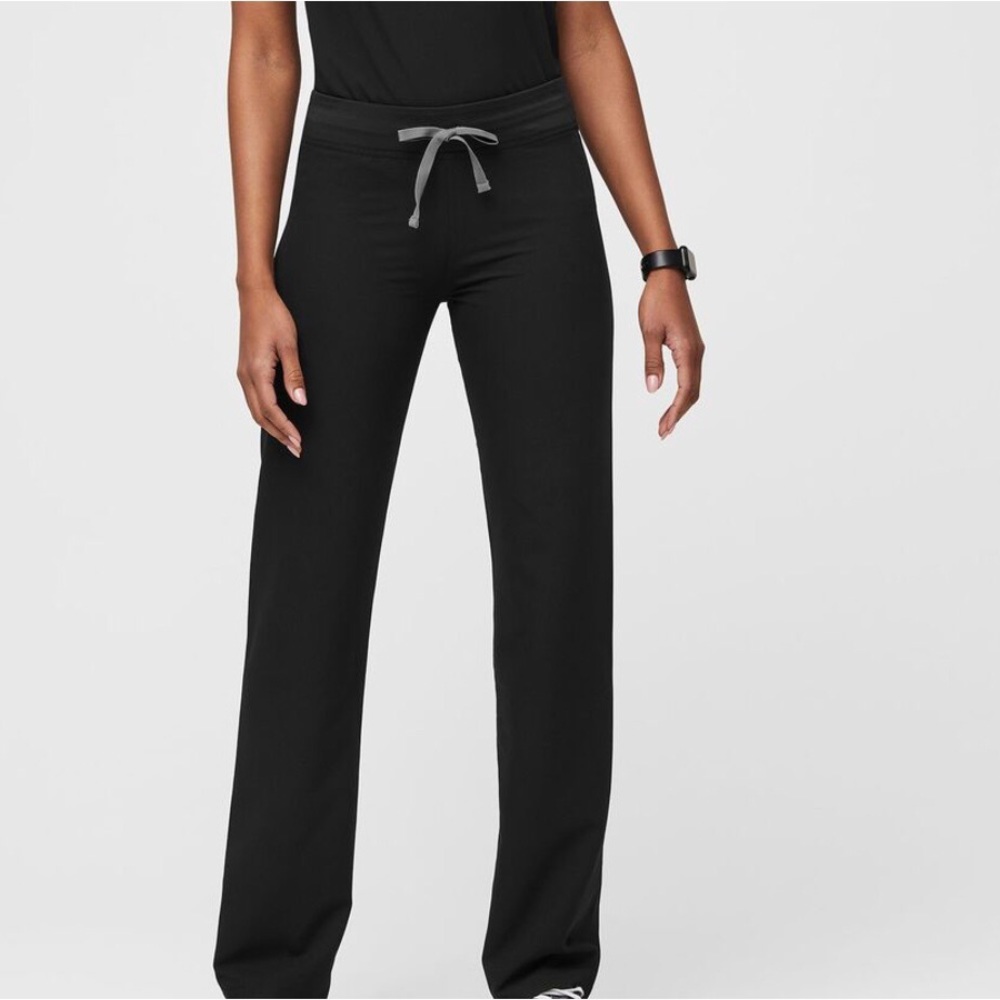 NWOT FIGS Livingston Basic Scrub Pant